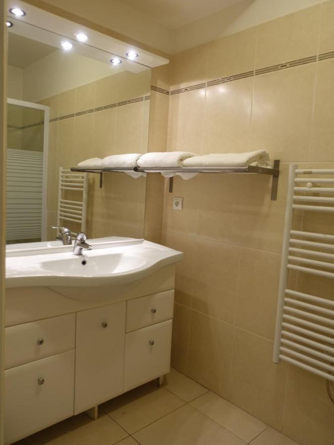 Lovely Appartement With Balcony 5Min Train Station คานส์ ภายนอก รูปภาพ